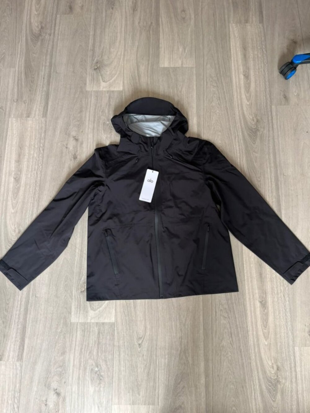 ALO Yoga Alpha Shell Jacket Black, Size S